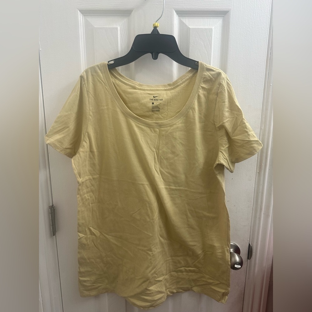 Nike dri fit tee